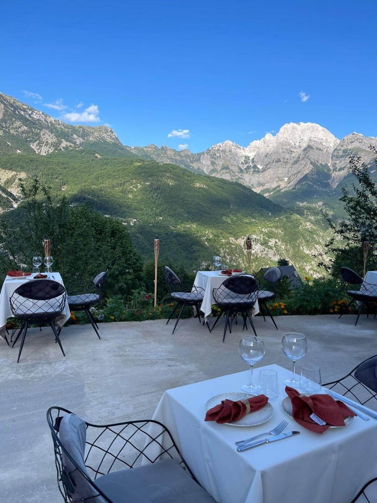 Vidis Chalet Boutique Hotel Theth Exterior photo