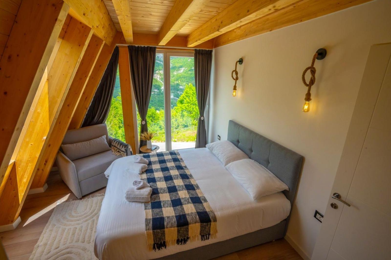 Vidis Chalet Boutique Hotel Theth Exterior photo