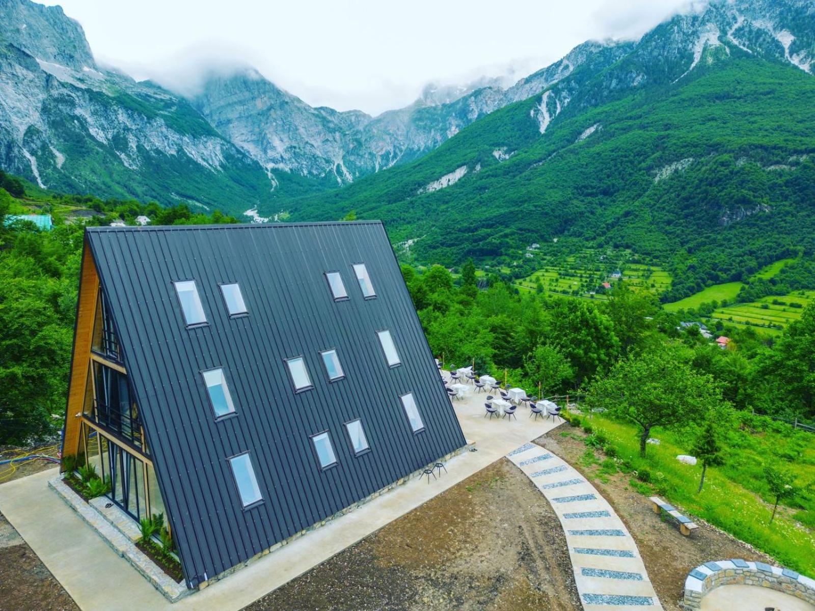 Vidis Chalet Boutique Hotel Theth Exterior photo