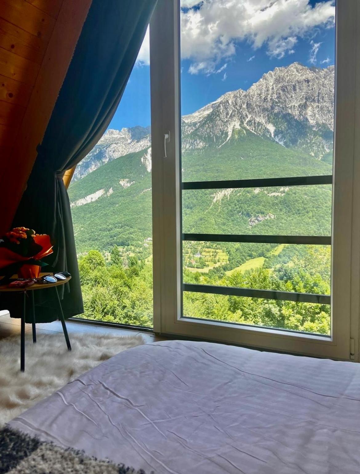 Vidis Chalet Boutique Hotel Theth Exterior photo