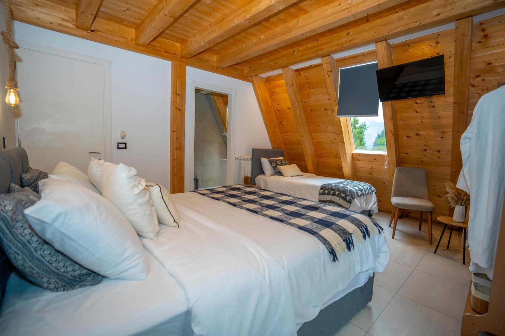 Vidis Chalet Boutique Hotel Theth Exterior photo