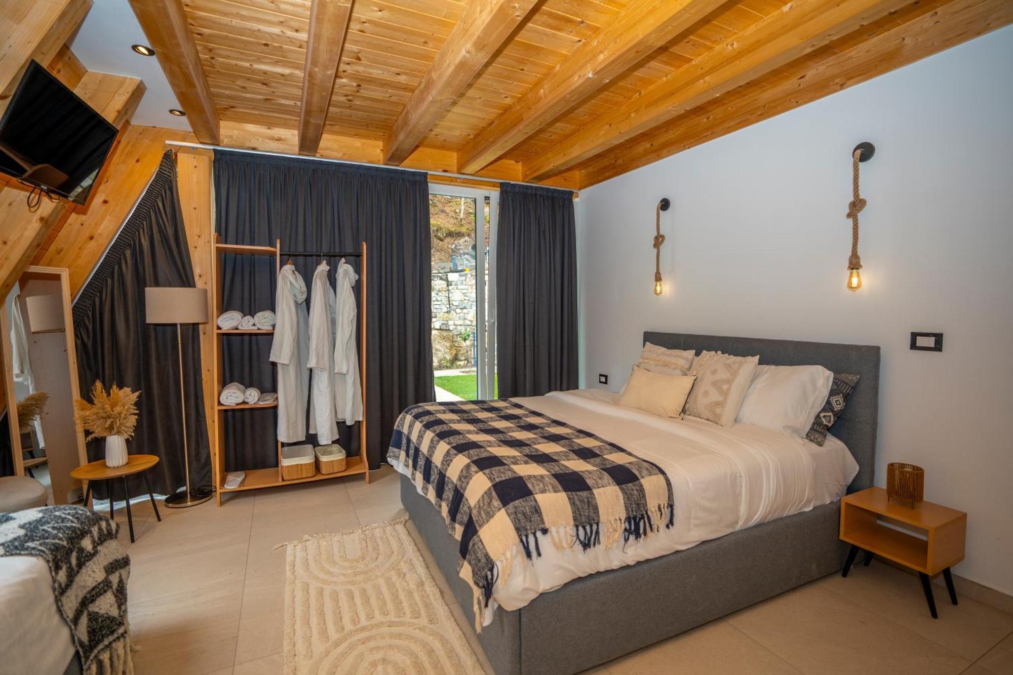 Vidis Chalet Boutique Hotel Theth Exterior photo