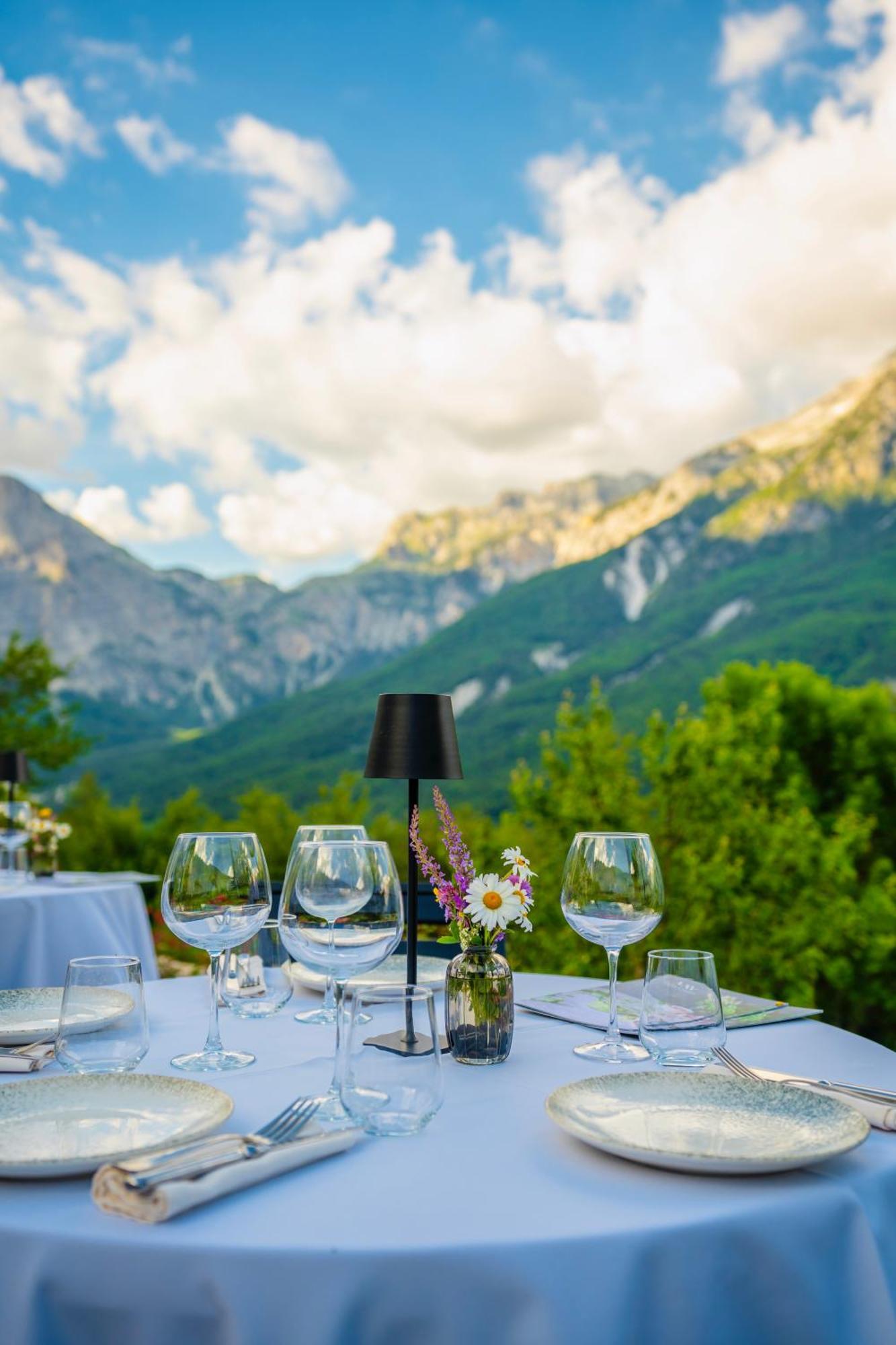 Vidis Chalet Boutique Hotel Theth Exterior photo