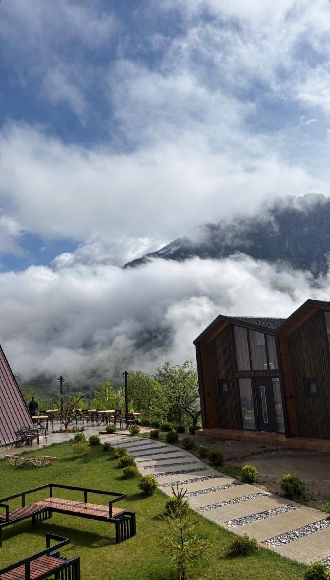 Vidis Chalet Boutique Hotel Theth Exterior photo